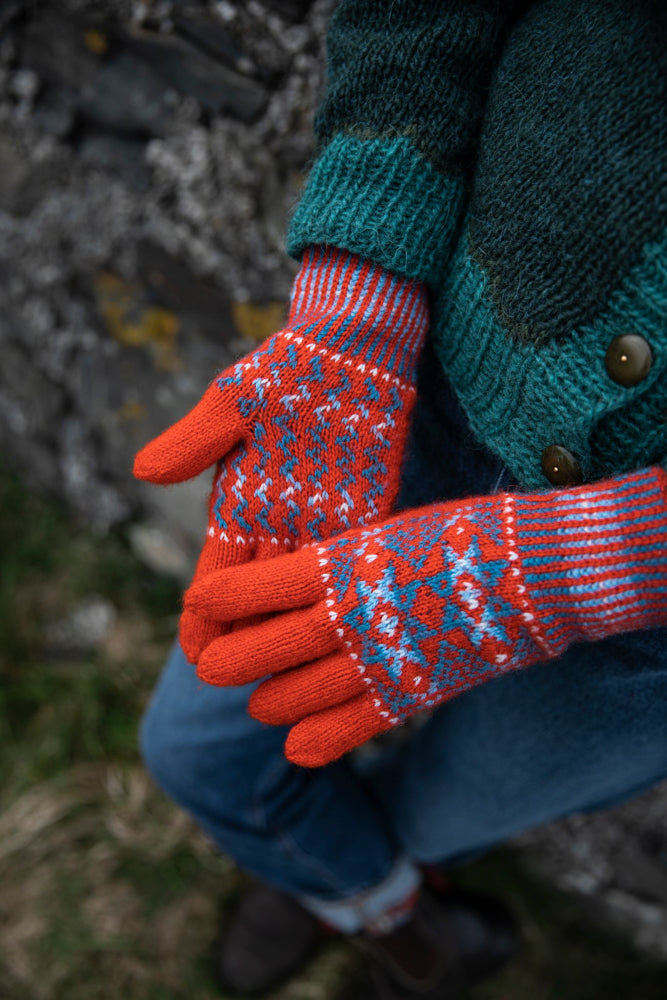 Grand Shetland Adventure Knits by Mary Jane Mucklestone & Gudrun Johnston